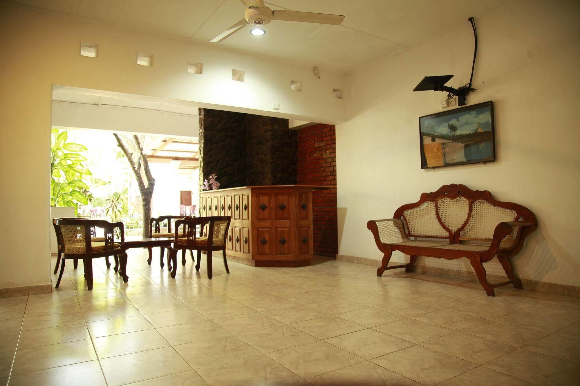 Hotel Cottage Tourist Rest Anuradhapura Esterno foto